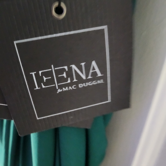 New Mac Duggal Emerald Green Ruched Jersey Drop Shoulder Gown 12 $358 26570 - Picture 7 of 14